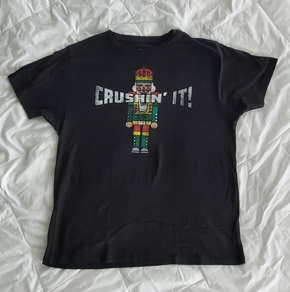 Nutcracker "Crushin' It"  Funny Christmas tee - Picture 1 of 4
